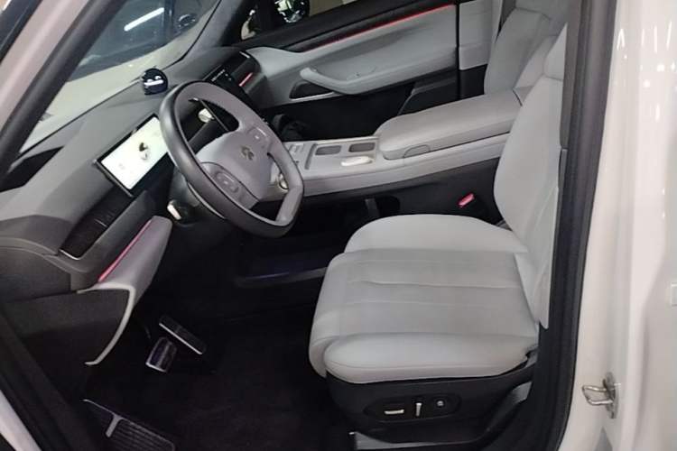 Used Nio ES8 2024 75 kWh Left Front Seat