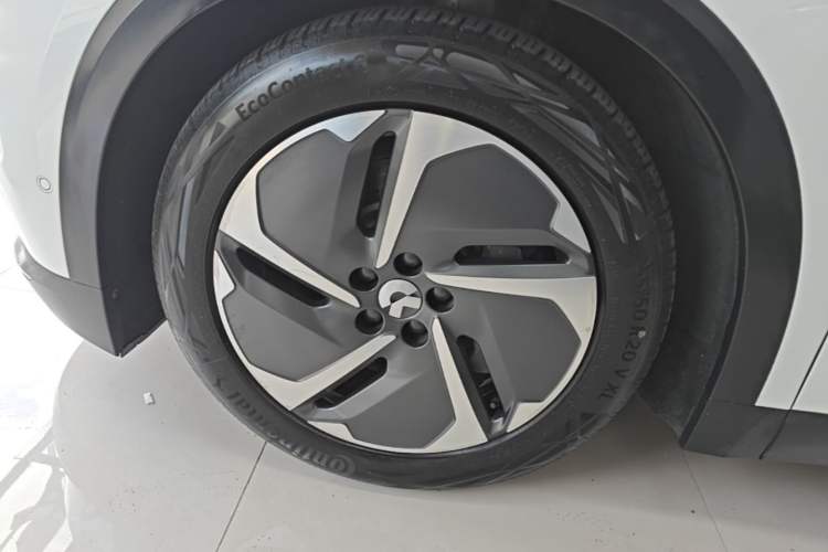 Used Nio ES8 2024 75 kWh Executive Edition Left Front Wheel Hub