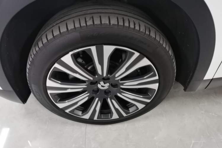 Used Nio ES8 2024 75 kWh Left Front Wheel Hub