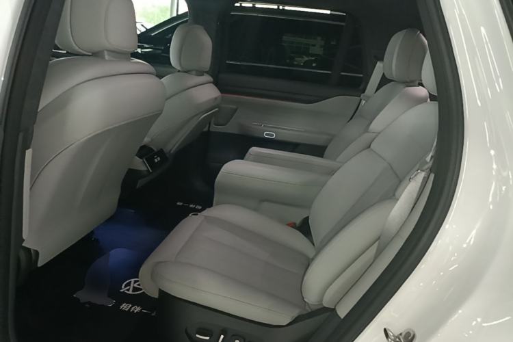 Used Nio ES8 2024 75 kWh Left Rear Seat