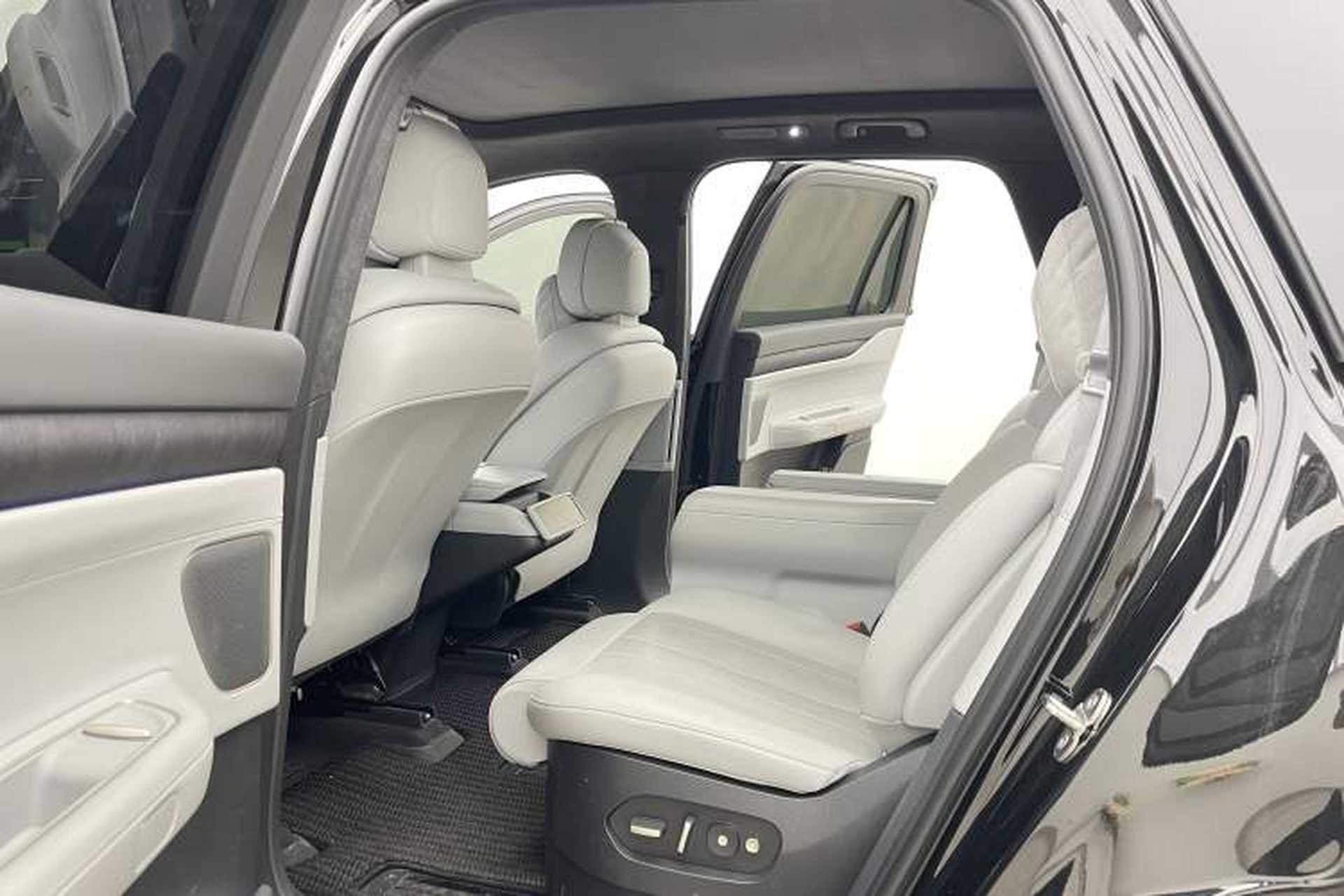 Used Nio ES8 2024 75 kWh Left Rear Seat