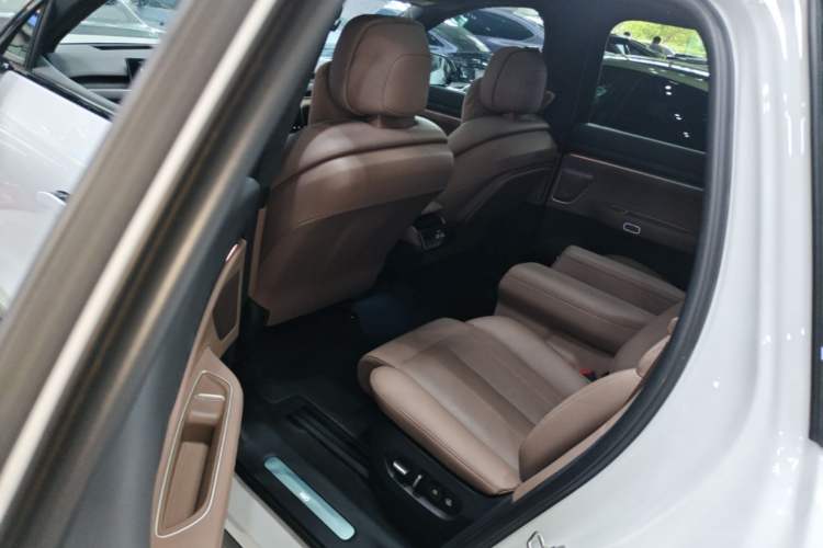 Used Nio ES8 2024 100kWh Left Rear Seat