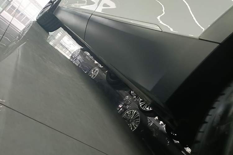 Used Nio ES8 2024 75 kWh Left Side Sill