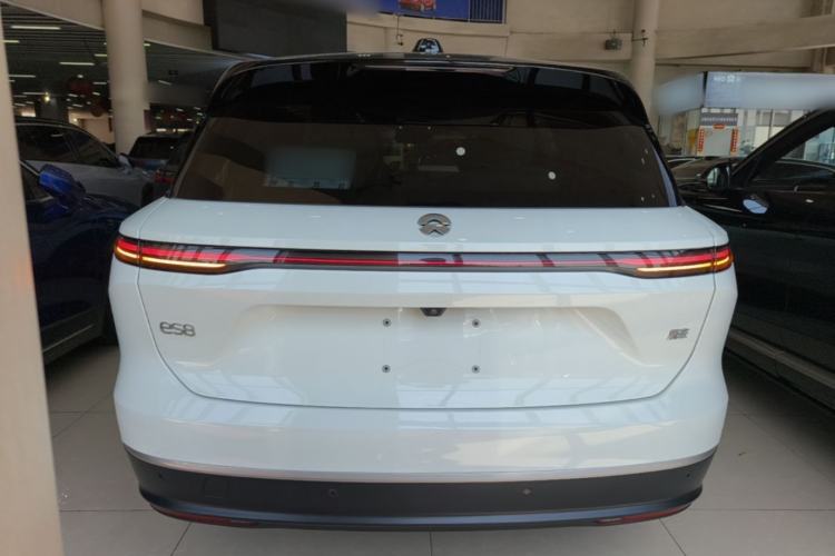Used Nio ES8 2024 75 kWh Rear
