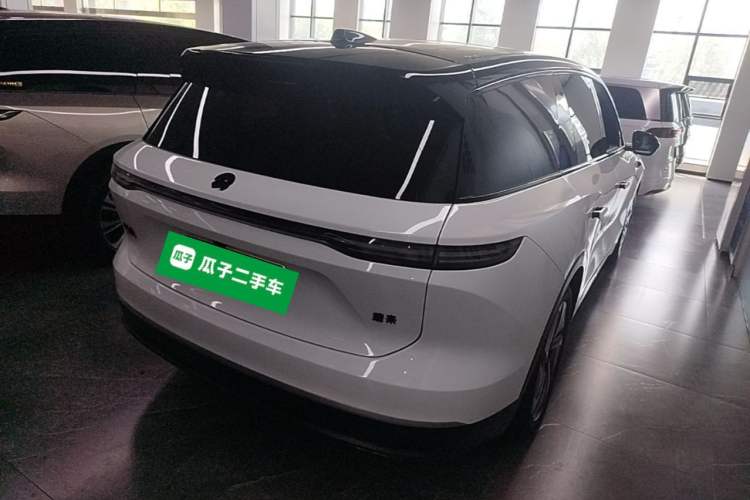 Used Nio ES8 2024 75 kWh Rear Right 45 Deg