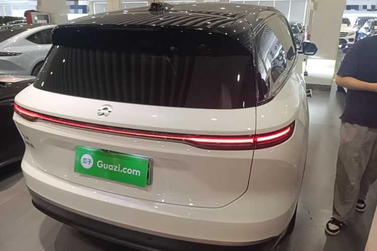 Used Nio ES8 2024 75 kWh Executive Edition Rear Right 45 Deg