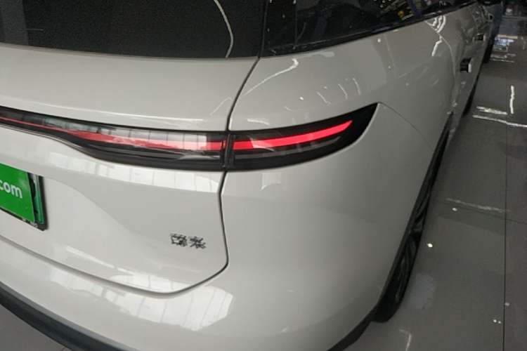 Used Nio ES8 2024 75 kWh Right Rear Taillight
