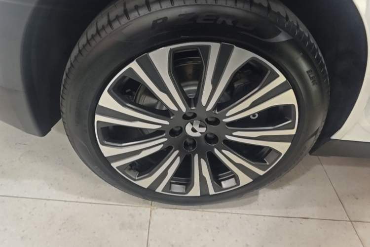 Used Nio ES8 2024 75 kWh Right Rear Wheel Hub