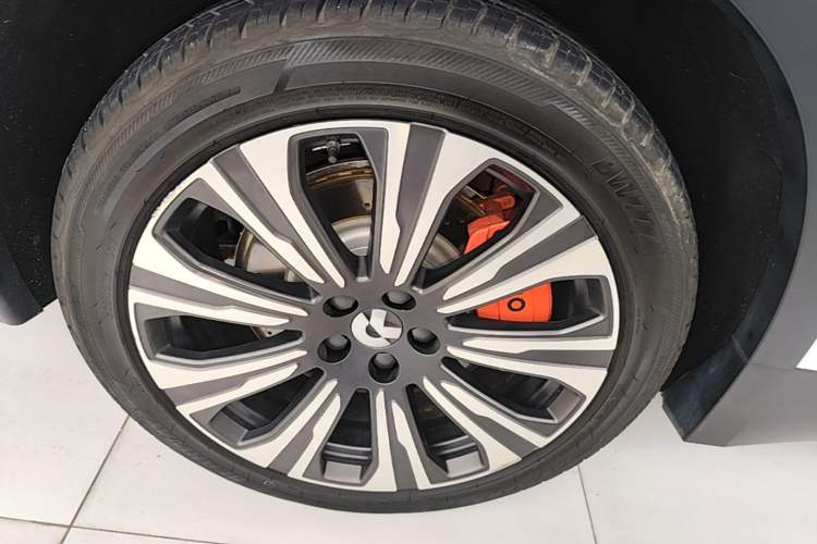 Used Nio ES8 2024 75 kWh Right Rear Wheel Hub