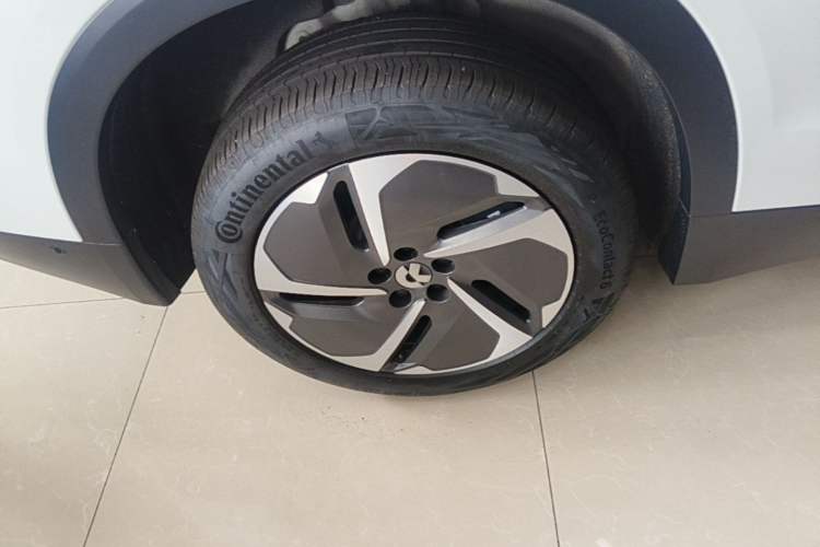 Used Nio ES8 2024 75 kWh Right Rear Wheel Hub