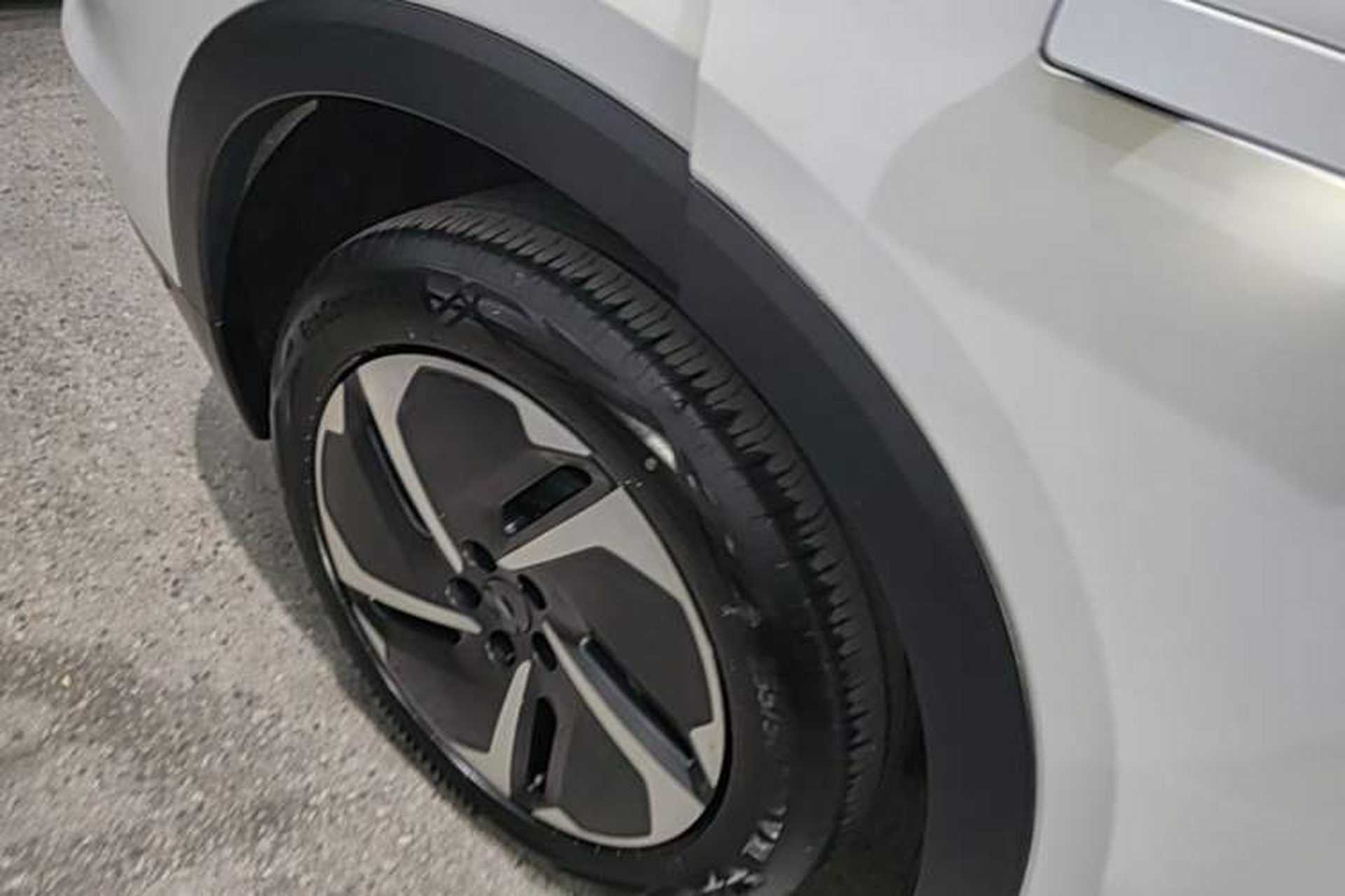Used Nio ES8 2024 75 kWh Right Rear Wheel Hub