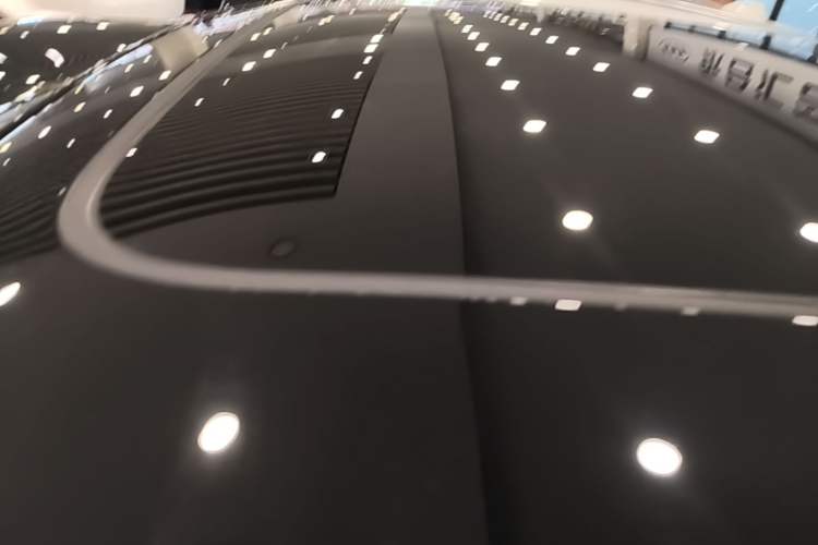 Used Nio ES8 2024 75 kWh Executive Edition Roof