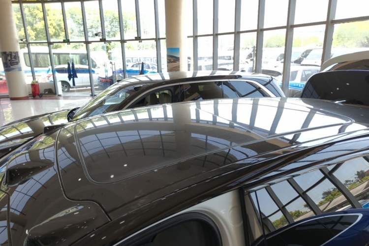 Used Nio ES8 2024 75 kWh Roof