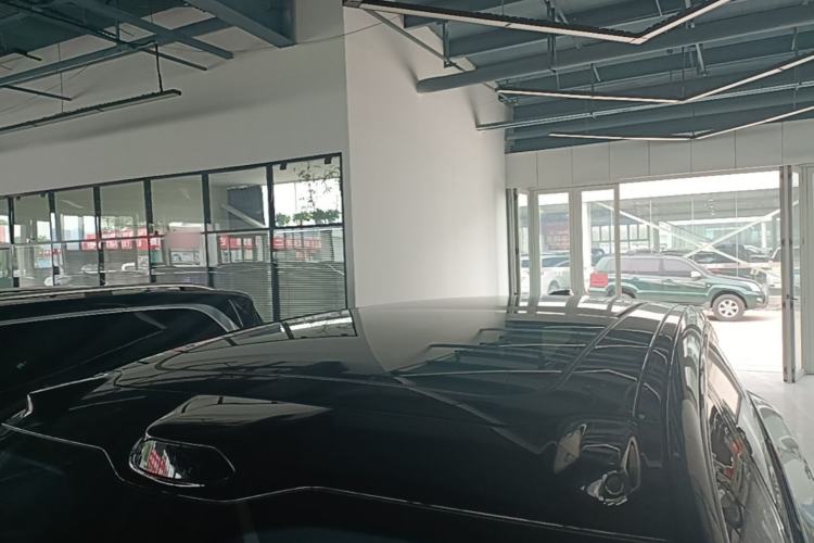Used Nio ES8 2024 75 kWh Roof