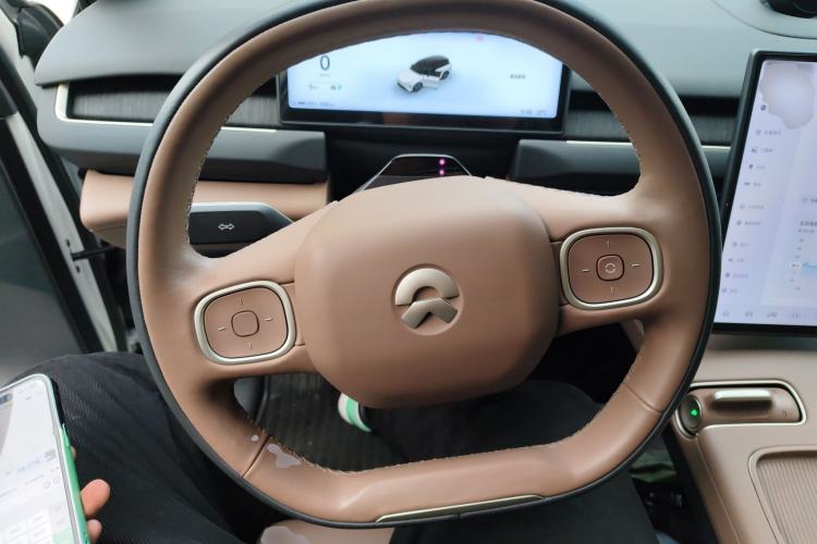 Used Nio ES8 2024 75 kWh Steering Wheel