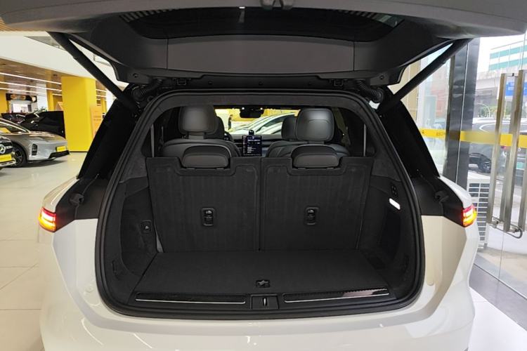 Used Nio ES8 2024 75 kWh Trunk