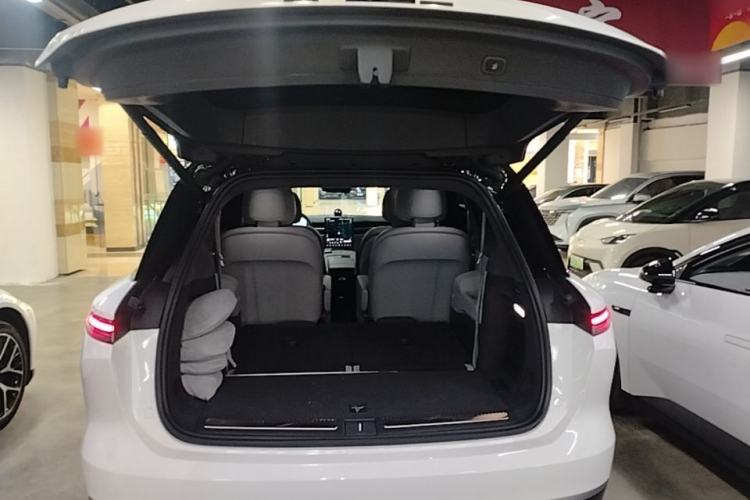 Used Nio ES8 2024 75 kWh Trunk