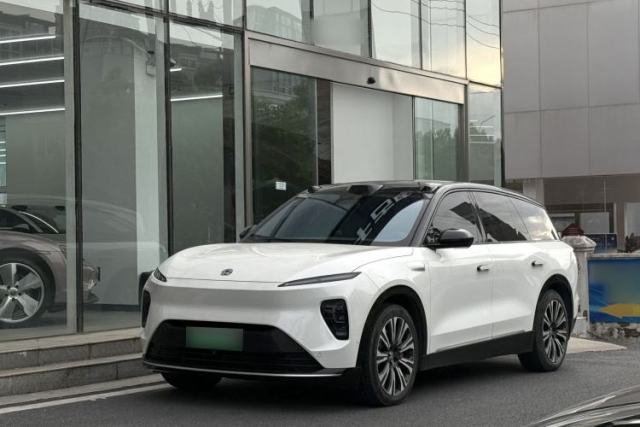 Nio ES8 2024 75 kWh usado