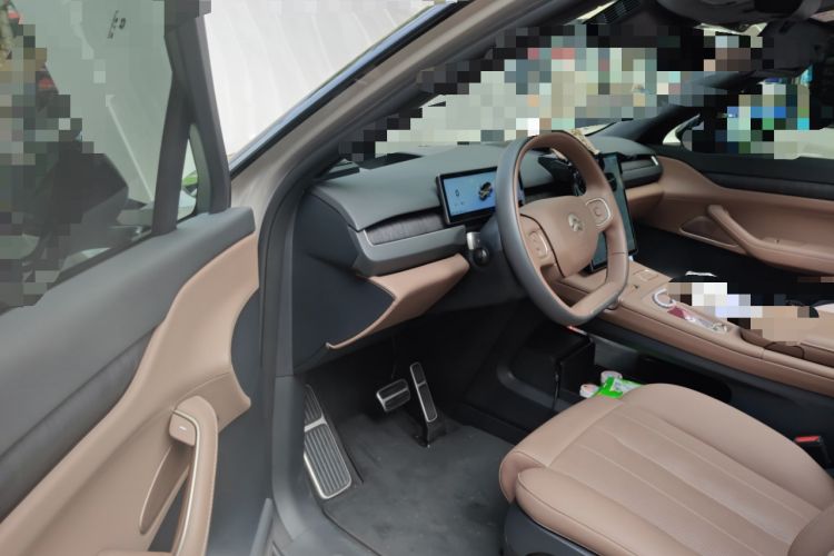 Used Nio ES8 2024 75 kWh Driver Seat