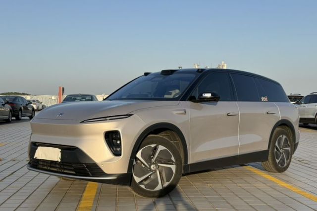 Used Nio ES8 2024 75 kWh