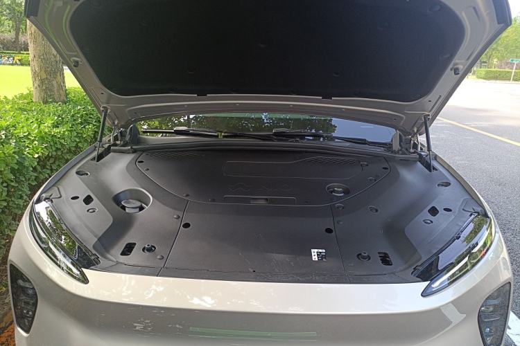 Used Nio ES8 2024 75 kWh Engine Bay