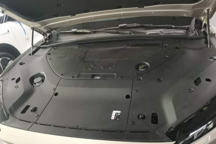 Used Nio ES8 2024 75 kWh Engine Bay