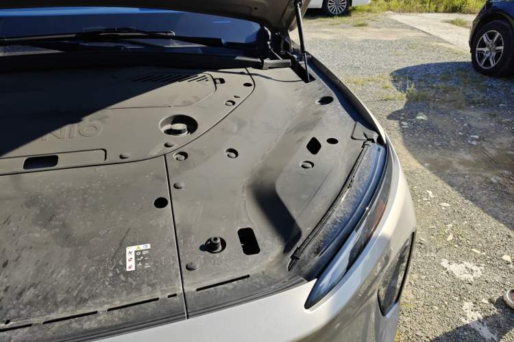 Used Nio ES8 2024 75 kWh Engine Bay Left