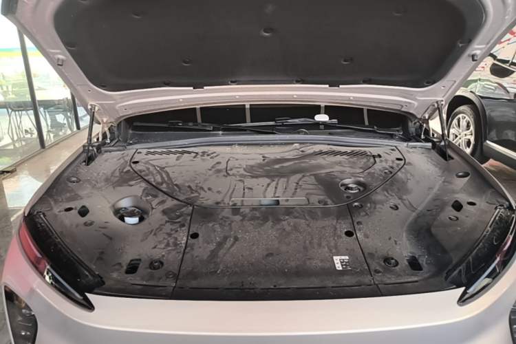 Used Nio ES8 2024 75 kWh Executive Edition Engine Bay