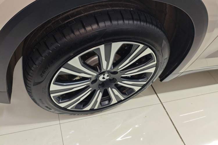 Used Nio ES8 2024 75 kWh Exterior 7