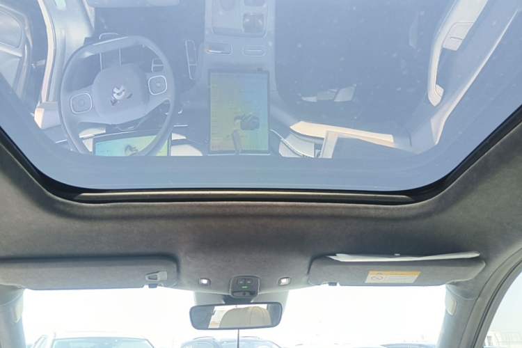 Used Nio ES8 2024 100kWh Signature Edition Headliner