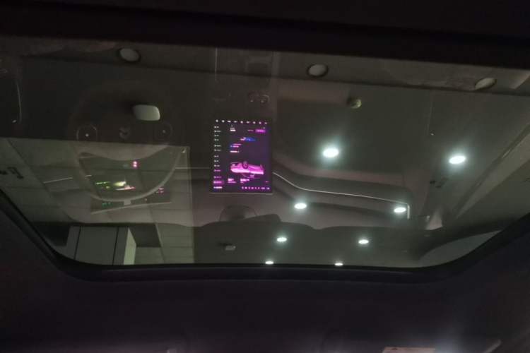 Used Nio ES8 2024 75 kWh Headliner