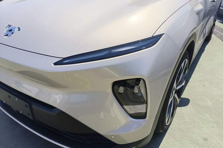 Used Nio ES8 2024 100kWh Signature Edition Left Front Headlight