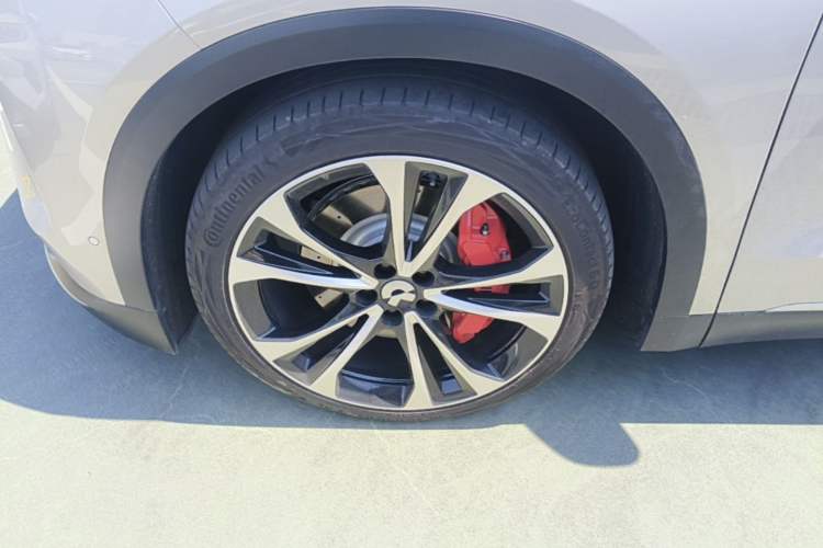 Used Nio ES8 2024 100kWh Signature Edition Left Front Wheel Hub