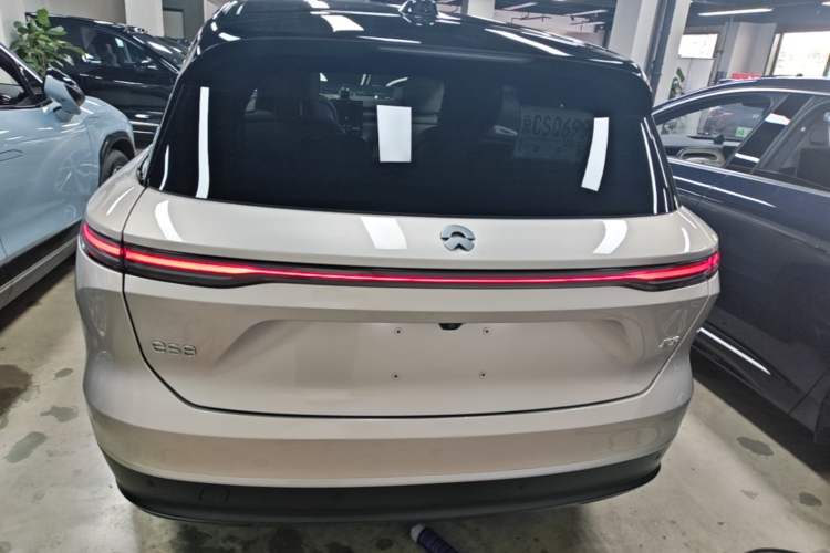 Used Nio ES8 2024 100kWh Signature Edition Rear