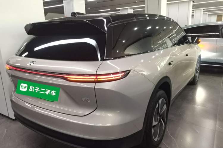 Used Nio ES8 2024 75 kWh Rear Right 45 Deg