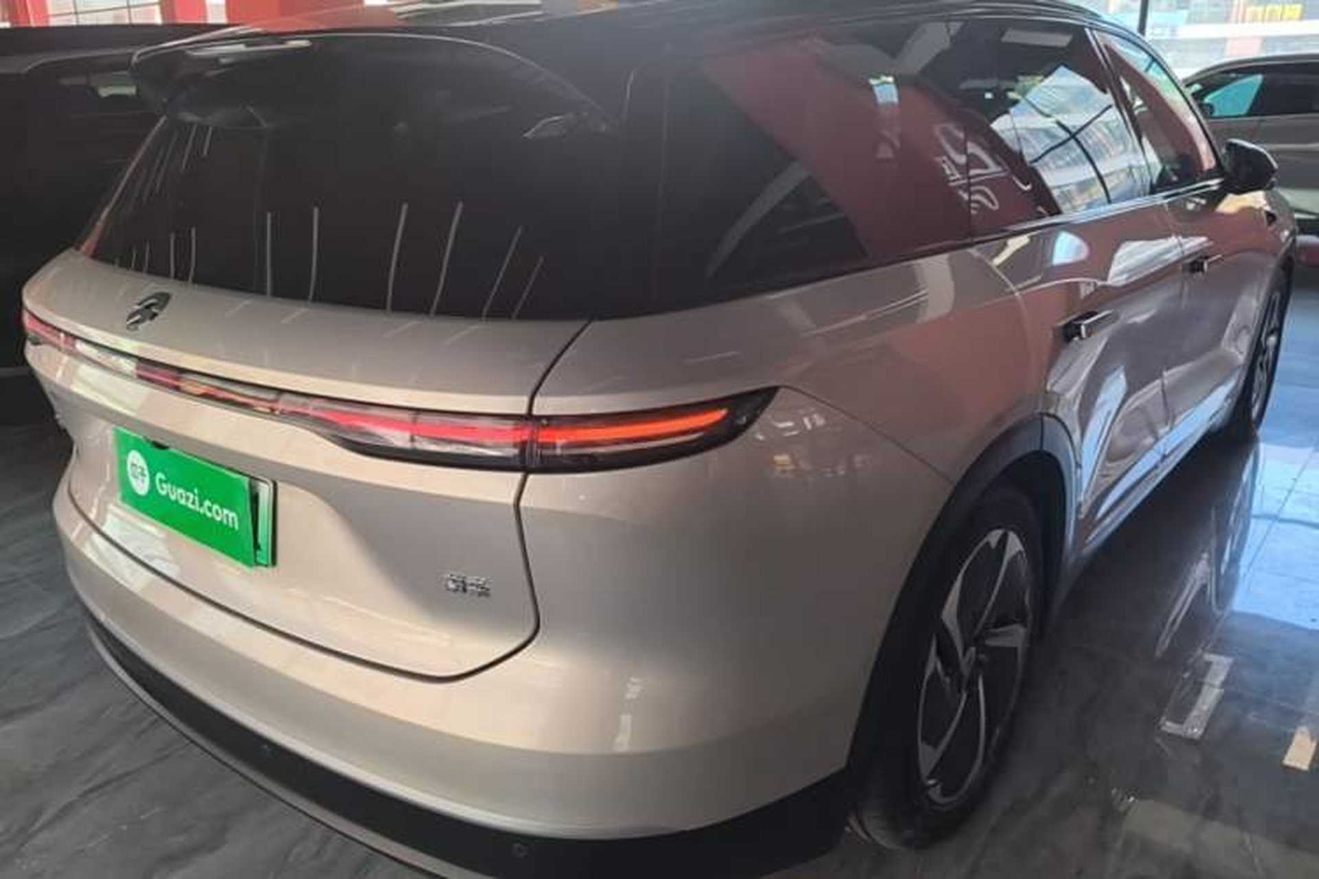 Used Nio ES8 2024 75 kWh Executive Edition Rear Right 45 Deg