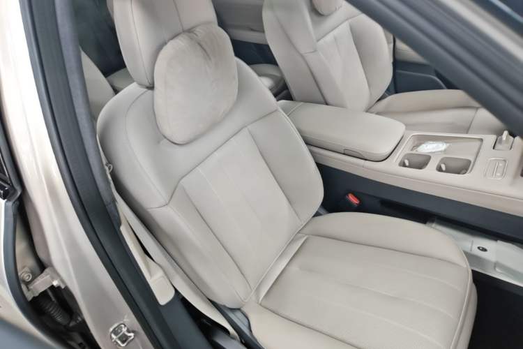 Used Nio ES8 2024 100kWh Signature Edition Right Front Seat