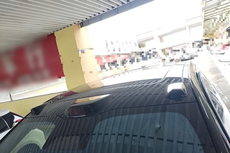 Used Nio ES8 2024 75 kWh Roof