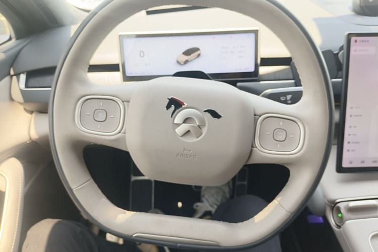 Used Nio ES8 2024 100kWh Signature Edition Steering Wheel