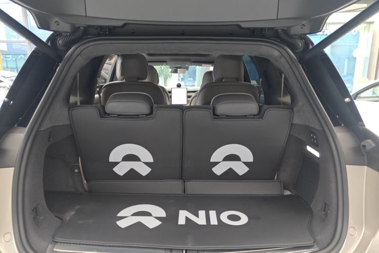 Used Nio ES8 2024 75 kWh Trunk