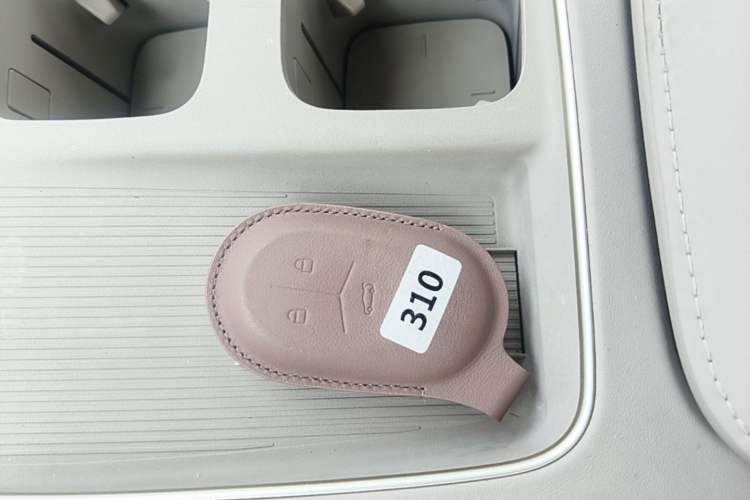 Used Nio ES8 2024 100kWh Signature Edition Vehicle Key