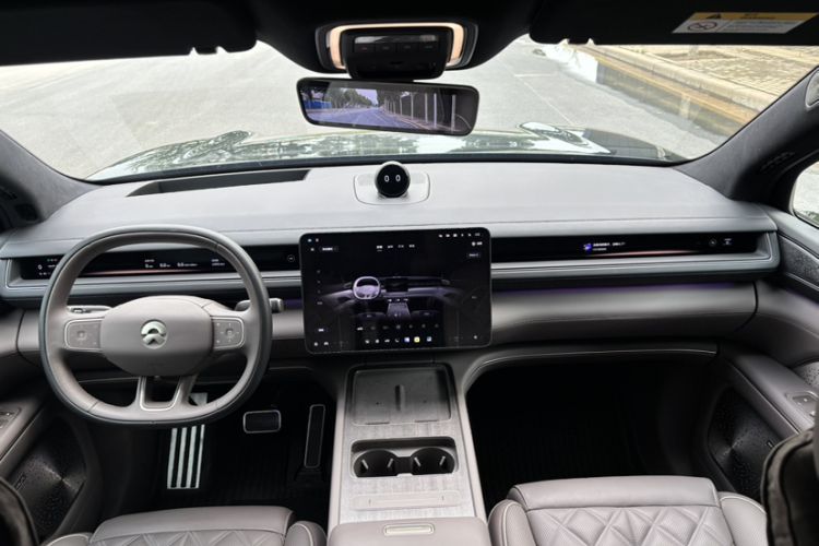 Used Nio ES8 2026 Model 6-seat Executive Luxury Edition Audio And AC Panel