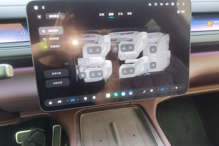 Used Nio ES8 2026 Model 6-seat Executive Luxury Edition Audio And AC Panel