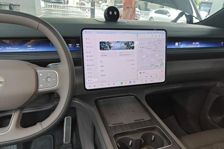 Used Nio ES8 2026 Model 6-seat Executive Signature Edition Audio And AC Panel