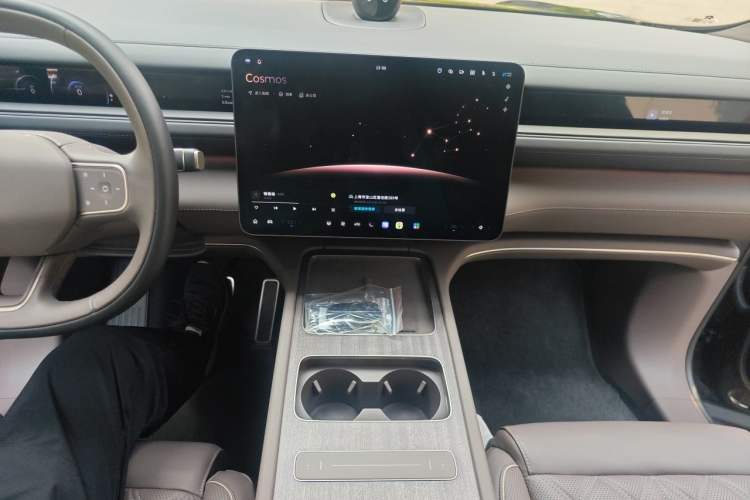 Used Nio ES8 2026 Model 6-seat Executive Signature Edition Audio And AC Panel