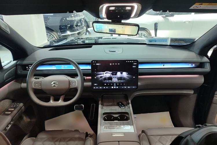 Used Nio ES8 2026 Model 6-seat Executive Luxury Edition Center Console