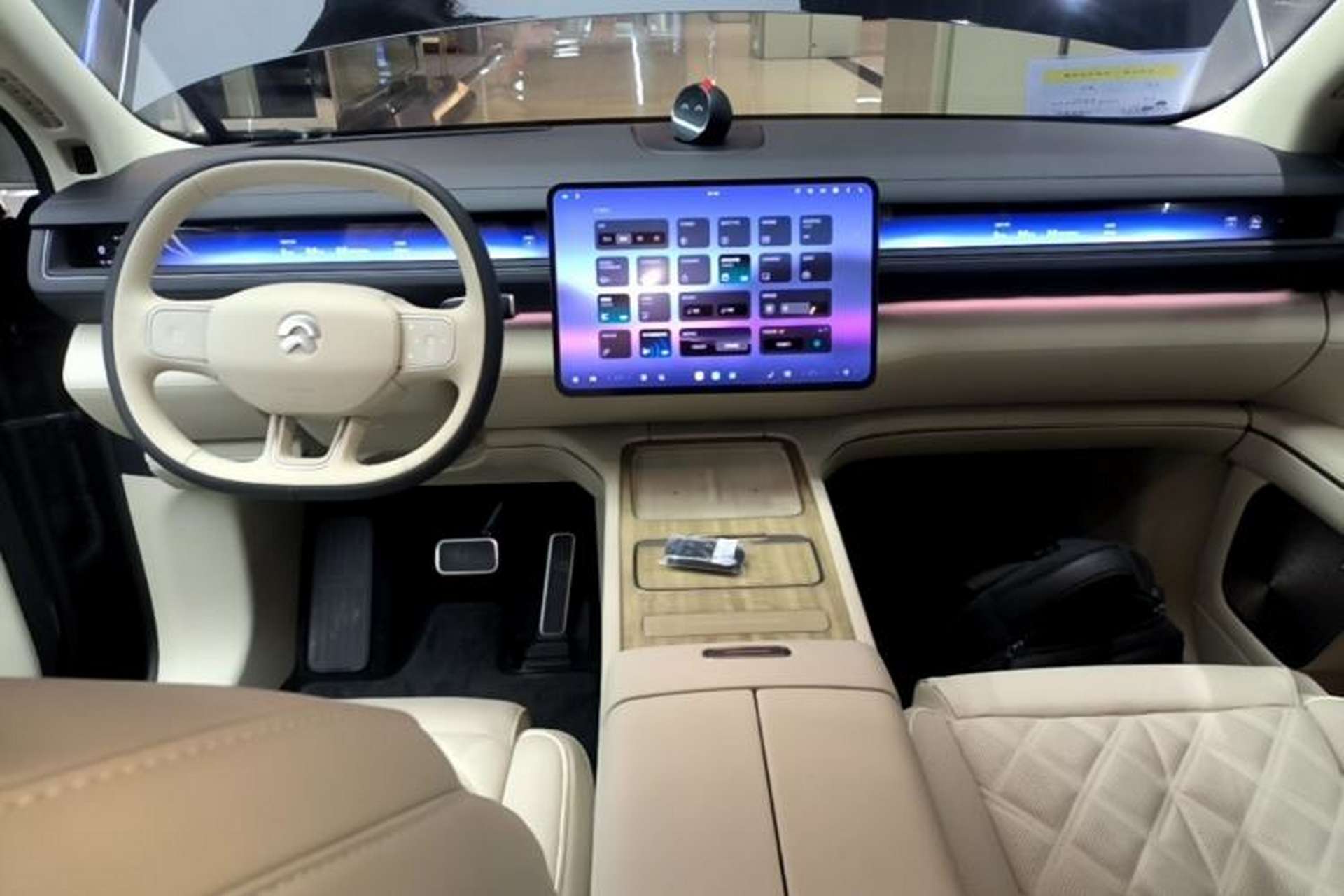 Used Nio ES8 2026 Model 6-seat Executive Luxury Edition Center Console