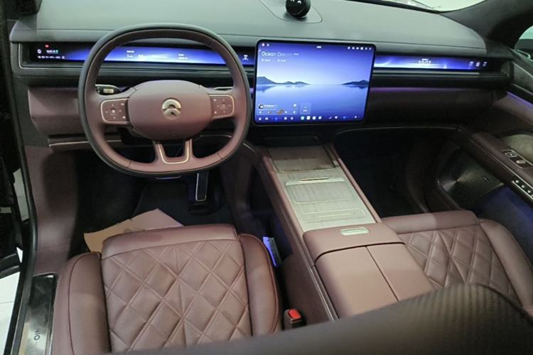 Used Nio ES8 2026 Model 6-seat Executive Signature Edition Center Console