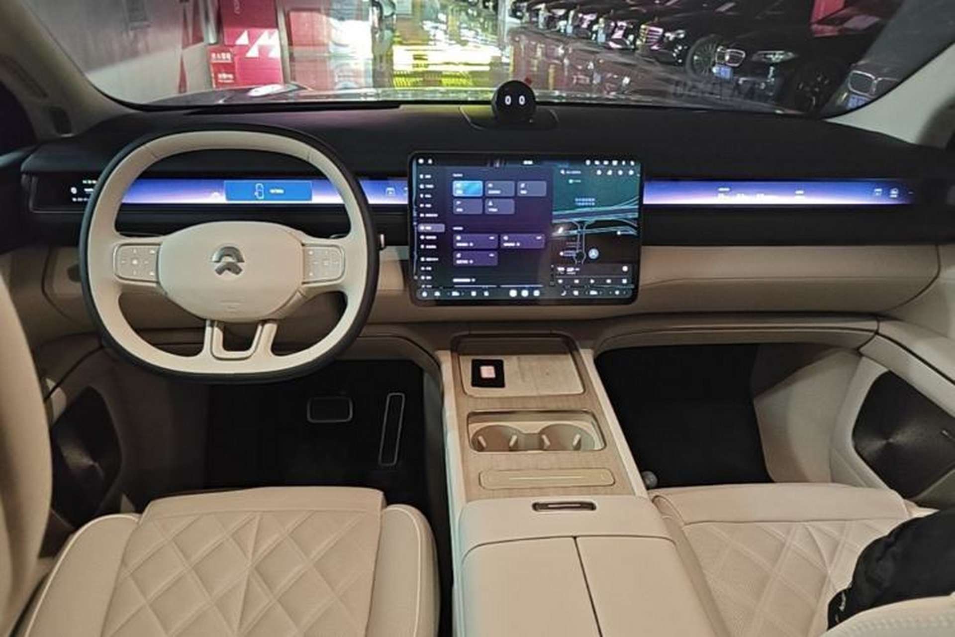 Used Nio ES8 2026 Model 6-seat Executive Signature Edition Center Console