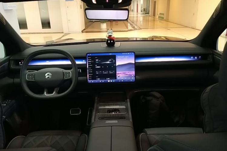 Used Nio ES8 2026 Model 6-seat Executive Signature Edition Center Console